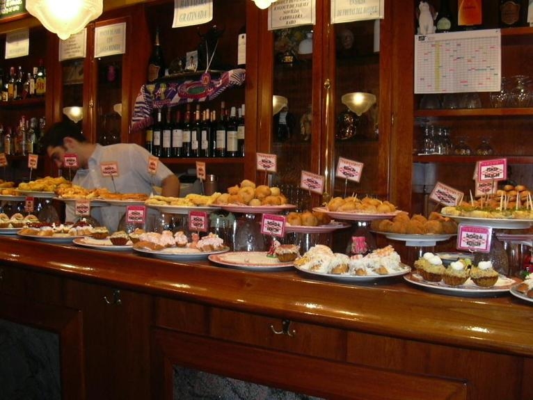 Quanto incassa un bar, e quanto si puà guadagnare con un locale ... Idee bar colazioni