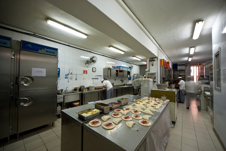 Organizzare una cucina per un bar – aprire un bar Cucina per bar
