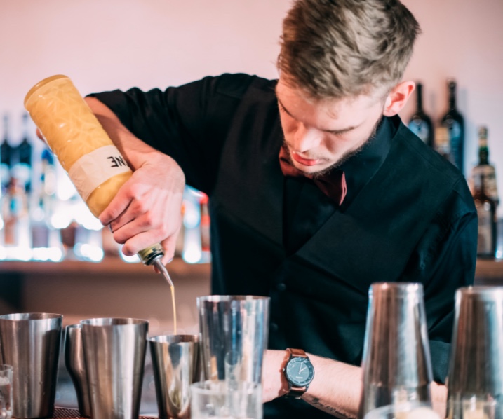 Saper fare i cocktail è un elemento fondamentale per far crescere l'aperitivo in un bar.
